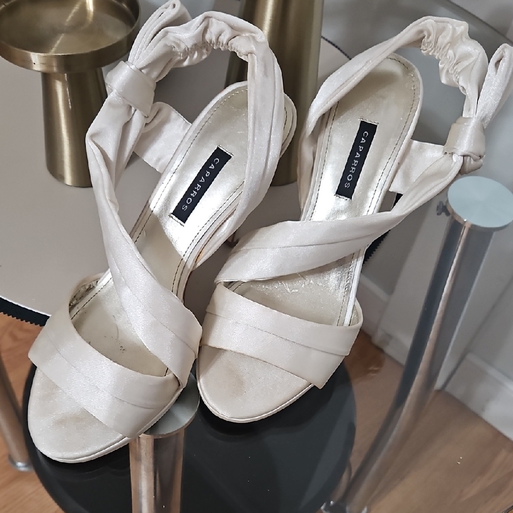 Caparros Women's Sandals in Elegant Cream